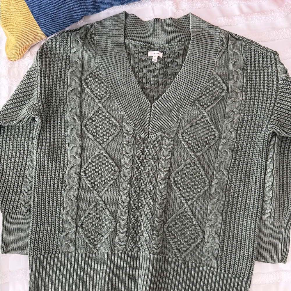 Aerie Sage V-Neck Cable Knit Sweater - Picture 2 of 7